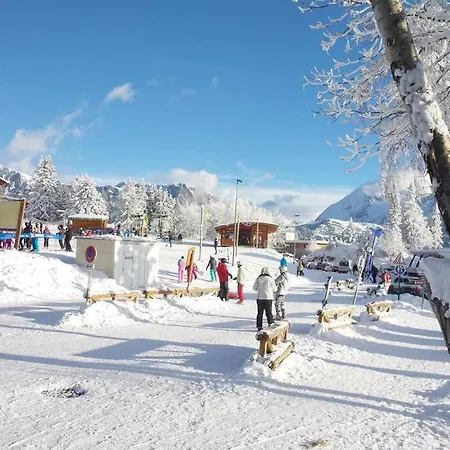 Au Pied Des Pistes, 2-4 Personnes :-) * Chamrousse