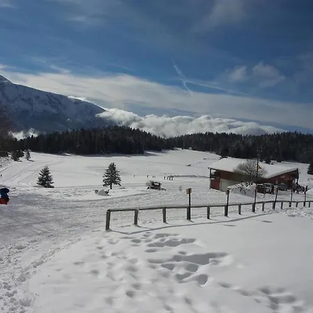 Au Pied Des Pistes, 2-4 Personnes :-) Apartment Chamrousse